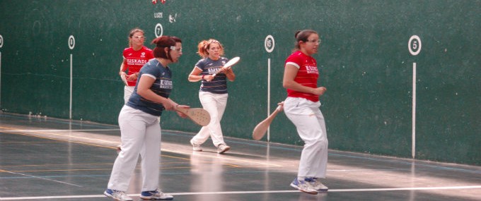 jokuan-pelota-goma-nesken-mpb